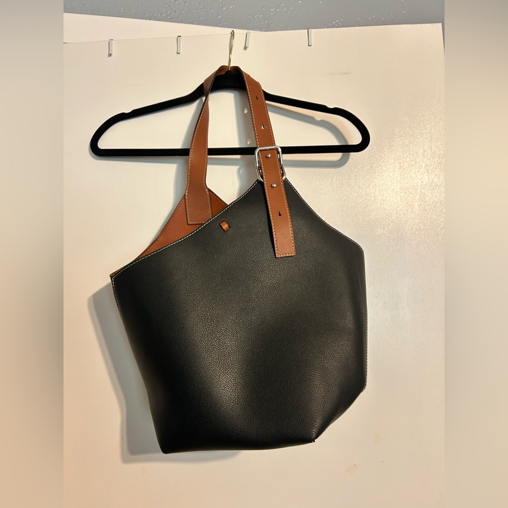 BDBM Cholet Two-Toned Leather Tote Bag